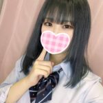 月曜日から横浜・伊勢佐木長者町に10代ロリ美少女が続々集合!